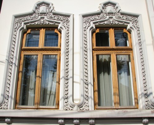Mature Neo-Romanian style windows, Bucharest