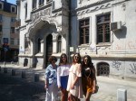 Posing for souvenir photo during Bucharest city&nbsp;tour