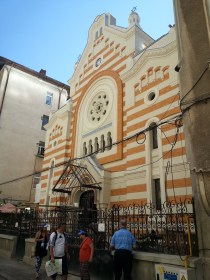 The Holy Union Synagogue in Bucharest during restoration works