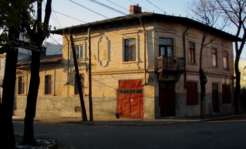 Corner house Bucharest